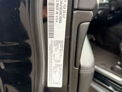 Certified 2022 Jeep Grand Cherokee Limited image 23