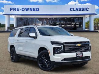 Used 2025 Chevrolet Suburban High Country video 1