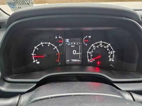 Used 2021 Toyota 4Runner SR5 Premium image 15