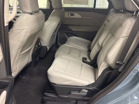 New 2026 Ford Explorer Active w/ Active Comfort Package image 21