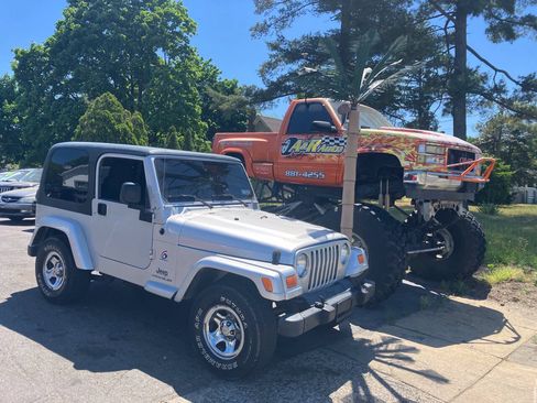 Used 2003 Jeep Wrangler X AWD/4WD image 2