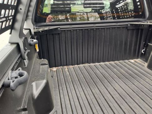 Used 2024 Toyota Tacoma TRD Off-Road image 8