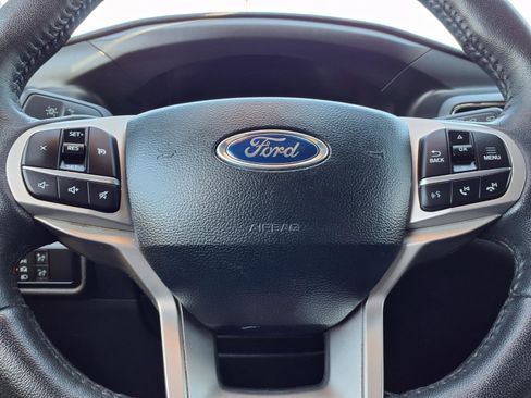 Used 2024 Ford Explorer XLT w/ Equipment Group 202A image 16