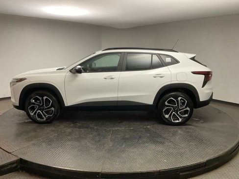 New 2026 Chevrolet Trax RS FWD image 4