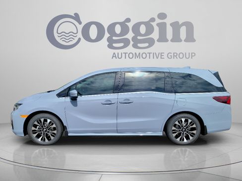New 2026 Honda Odyssey Elite image 2