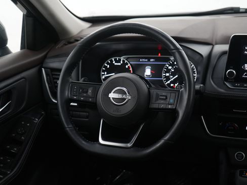 Used 2023 Nissan Rogue SV w/ SV Premium B Package image 14