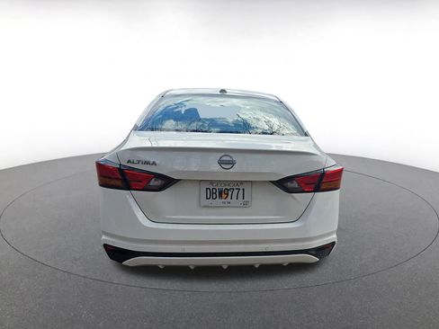 Used 2025 Nissan Altima 2.5 SV image 6