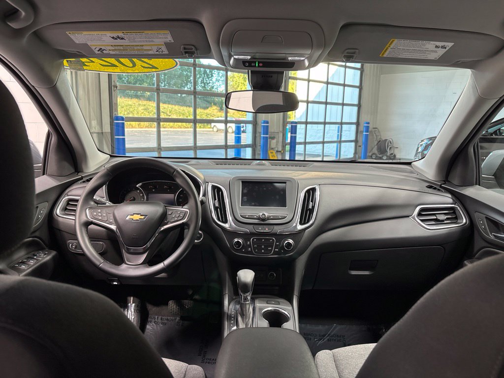 Used 2024 Chevrolet Equinox LT AWD/4WD image 11