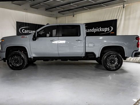 Used 2024 Chevrolet Silverado 2500 LT image 10