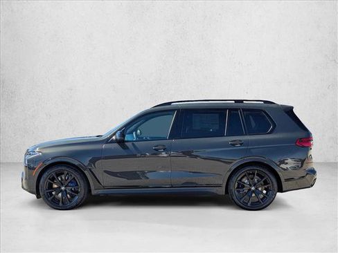 New 2026 BMW X7 M60i image 5