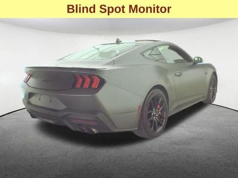 Used 2025 Ford Mustang GT Premium RWD image 5