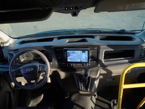 Used 2021 Ford Transit 350 DRW RWD image 16