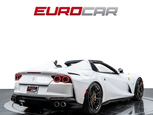 Used 2021 Ferrari 812 GTS RWD image 6