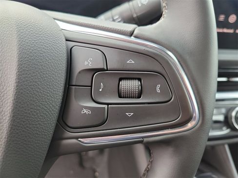 Used 2024 Buick Envista Sport Touring w/ Convenience I Package image 23