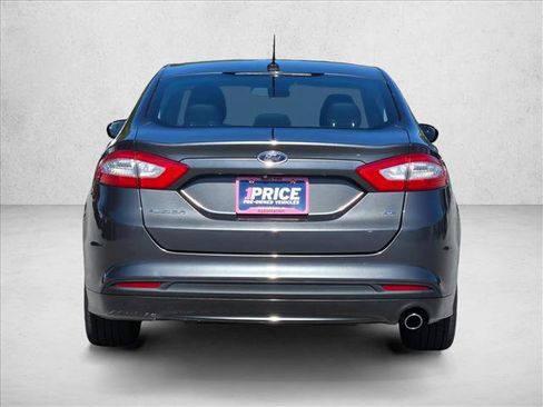 Used 2015 Ford Fusion SE FWD image 7