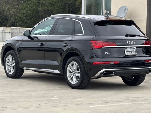 Used 2023 Audi Q5 2.0T Premium w/ Convenience Package AWD/4WD image 3