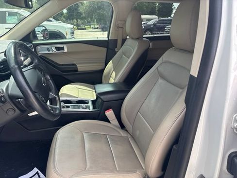 Used 2020 Ford Explorer Limited AWD/4WD image 9
