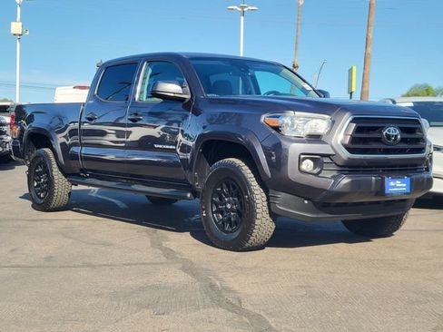 Used 2020 Toyota Tacoma SR5 RWD image 32