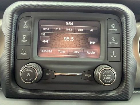 Used 2021 Jeep Gladiator Sport w/ Trailer Tow Package AWD/4WD image 22