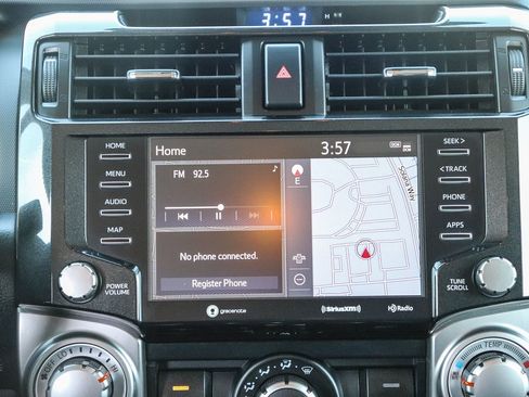 Certified 2022 Toyota 4Runner TRD Off-Road Premium AWD/4WD image 17