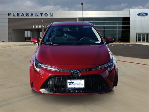 Used 2022 Toyota Corolla LE image 8