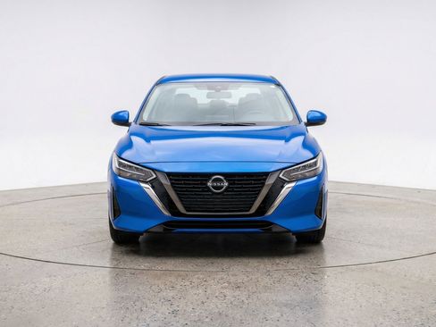 Used 2025 Nissan Sentra SV image 2