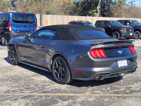 Certified 2019 Ford Mustang Convertible image 6