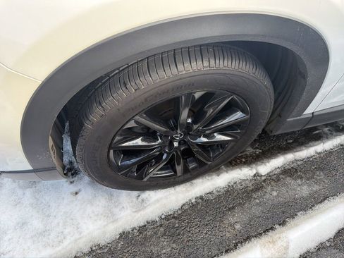 Used 2023 MAZDA CX-9 Touring Plus image 3