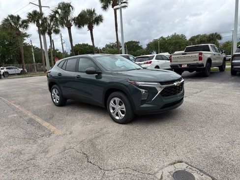 New 2026 Chevrolet Trax LS FWD image 17