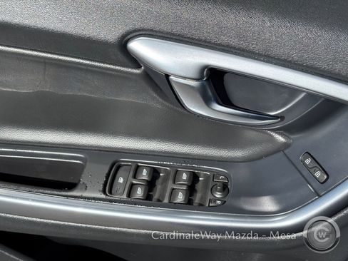 Used 2018 Volvo S60 T5 Dynamic w/ Vision Package image 20