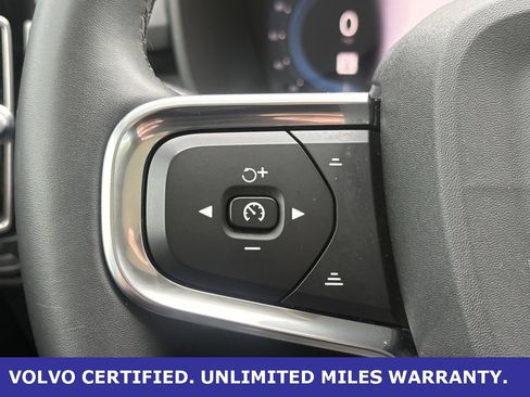 Certified 2023 Volvo XC40 B4 Plus w/ Protection Package Premier image 16