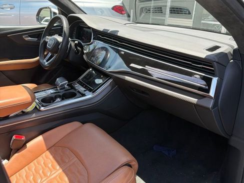 Used 2021 Audi RS Q8 w/ Luxury Package AWD/4WD image 5