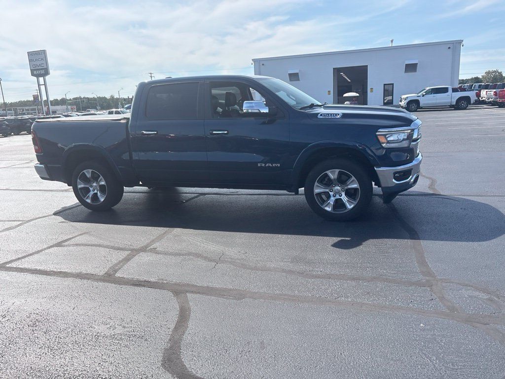 Used 2022 RAM 1500 Laramie AWD/4WD image 11