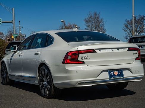 Used 2023 Volvo S90 B6 Ultimate image 5