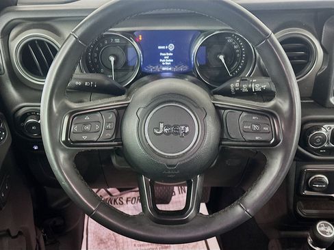 Used 2023 Jeep Wrangler Unlimited w/ Sun & Screen Package AWD/4WD image 18