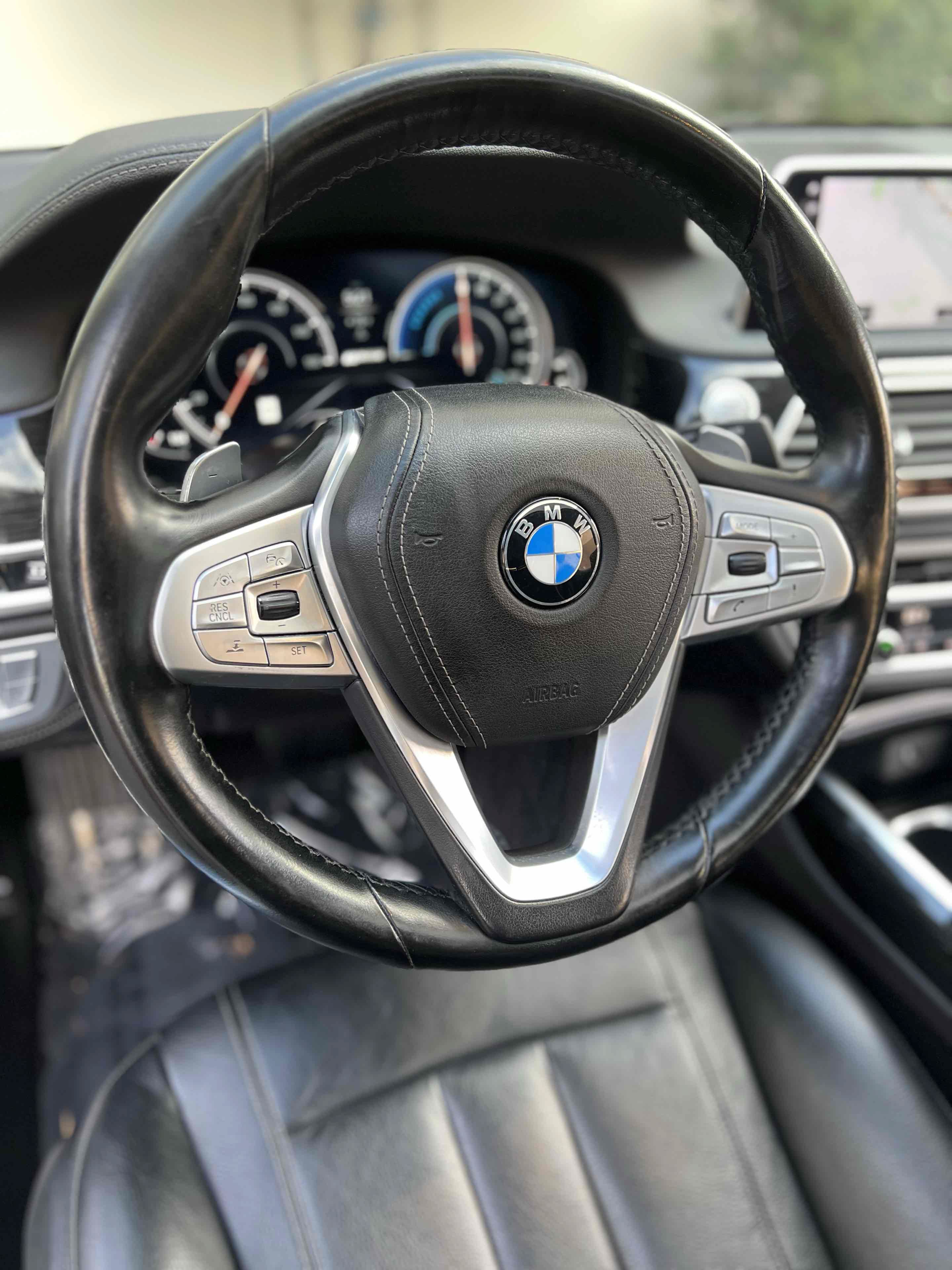 Used 2018 BMW 740e xDrive AWD/4WD image 50