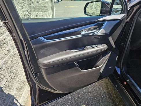 Used 2021 Cadillac XT5 Premium Luxury AWD/4WD image 23