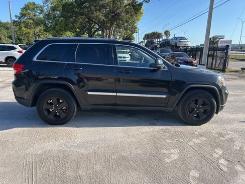 Used 2012 Jeep Grand Cherokee Laredo AWD/4WD image 18