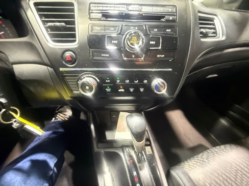 Used 2015 Honda Civic LX image 31