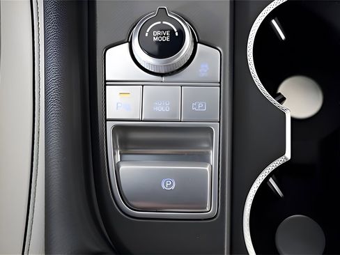 Used 2024 Genesis G70 2.5T w/ Sport Prestige Package image 34