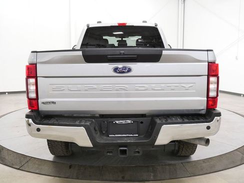 Used 2020 Ford F250 XLT image 6