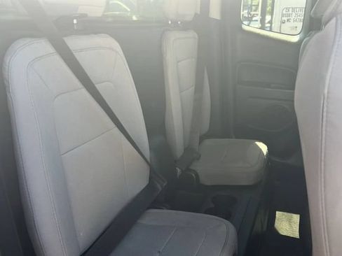 Used 2016 GMC Canyon W/T RWD image 8