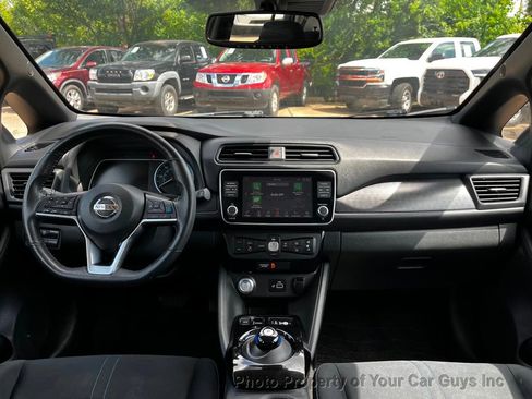 Used 2019 Nissan Leaf SV Plus w/ SV Plus Technology Package FWD image 23