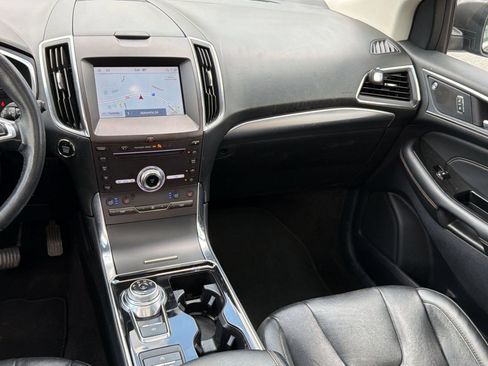 Used 2019 Ford Edge Titanium w/ Equipment Group 301A FWD image 16