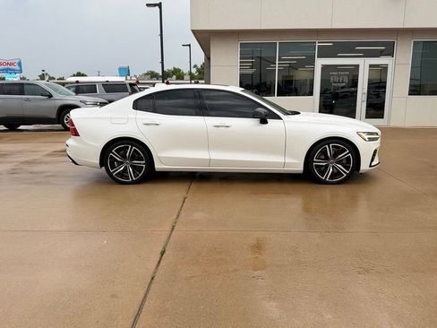 Used 2019 Volvo S60 T6 R-Design AWD/4WD image 2