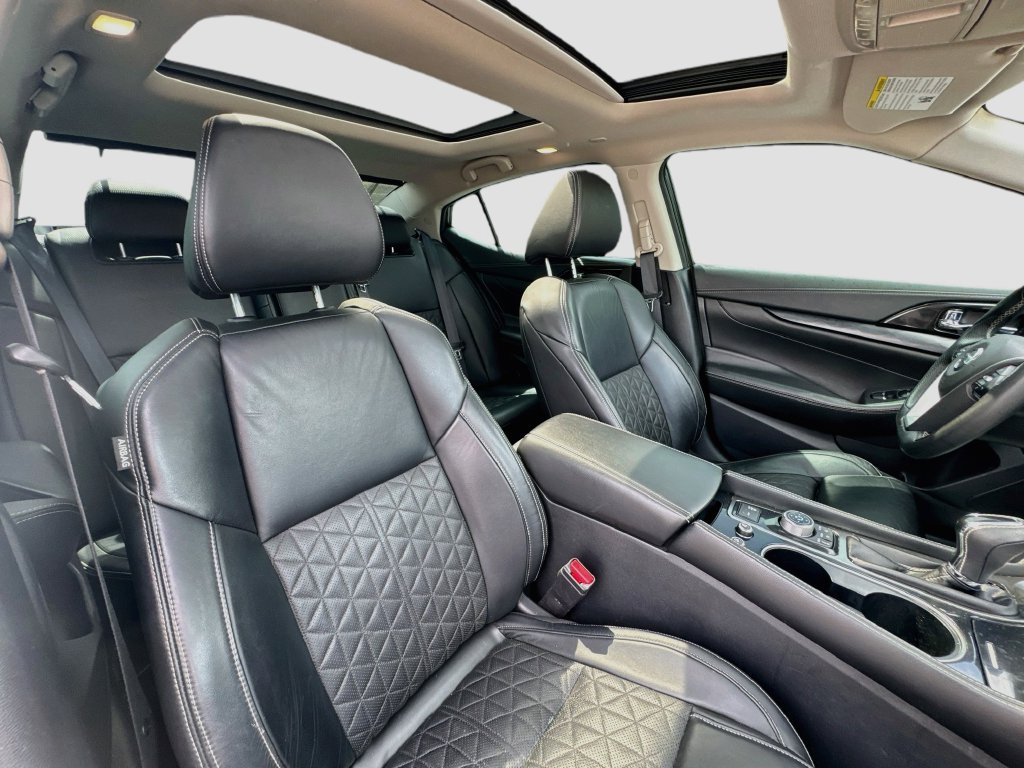 Used 2019 Nissan Maxima Platinum w/ Sport Mat Group FWD image 29