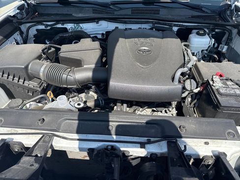 Used 2023 Toyota Tacoma TRD Off-Road image 27