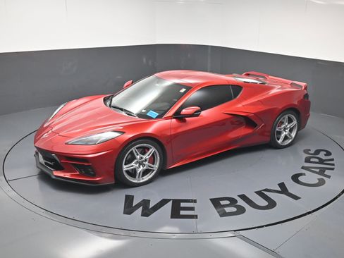 Used 2022 Chevrolet Corvette Stingray Preferred Cpe w/ Z51 Performance Package RWD image 30