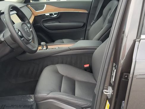 Used 2024 Volvo XC90 B6 Plus w/ Protection Package Premier AWD/4WD image 15