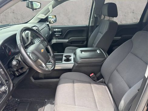 Used 2018 Chevrolet Silverado 1500 LT w/ LPO, Black Pack AWD/4WD image 11